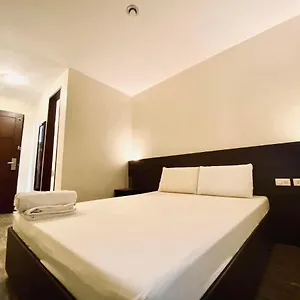 Hotel Traveler's Bajada