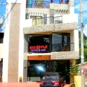 Big Apple & Bar ** ダバオ　シティ